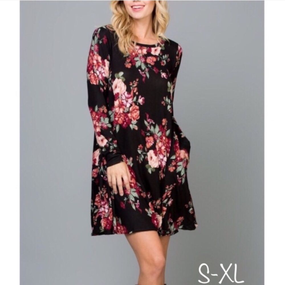 Black Long Sleeve Oversized Floral Patter A-Line Dress EMR Pocket Dress